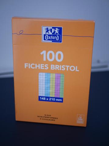 Étui de 100 fiches bristol quadrillées 5X5 non perforées