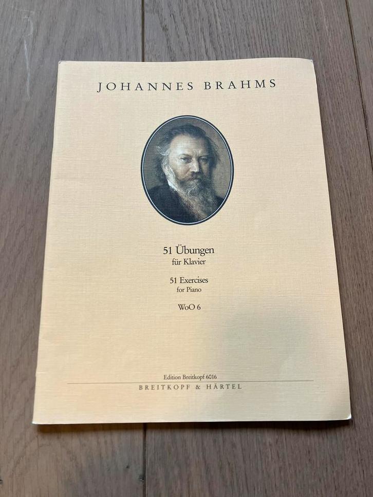 Boek Johannes Brahms - 51 excercices for piano, Boeken, Muziek, Zo goed als nieuw, Instrument, Ophalen