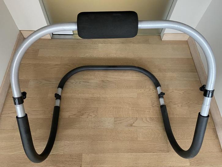 buikspierwiel, Sports & Fitness, Équipement de fitness, Comme neuf, Roue abdominale, Abdominaux, Dos, Enlèvement