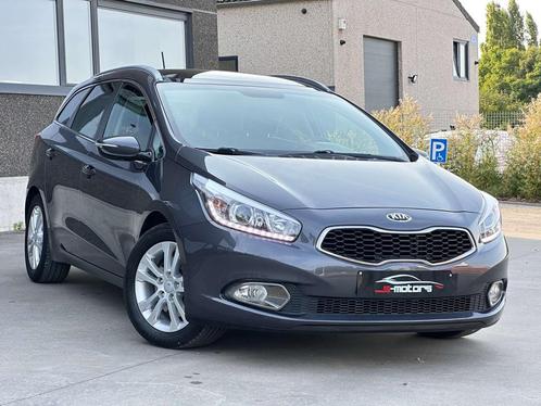 Kia Ceed SW / cee'd SW • TOIT PANO • GPS • BLUETOOTH, Auto's, Kia, Bedrijf, Te koop, (Pro) Cee d, ABS, Achteruitrijcamera, Airbags