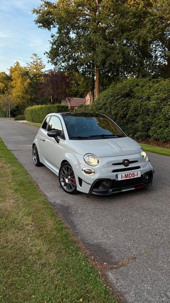 Abarth 695 Turismo 180PK Autom - FULL OPTION + Carbon,Akra,…, Auto's, Abarth, Particulier, ABS, Airbags, Airconditioning, Apple Carplay