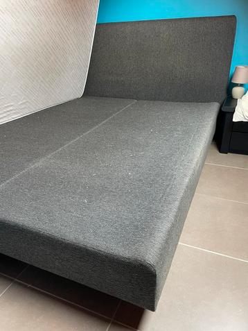 Boxspring beschikbaar voor biedingen