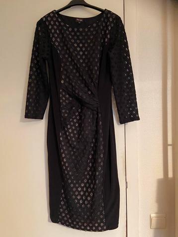 Robe de cocktail noire / manches longues