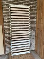 Bed (160cm): omranding (incl. nachtkast) + 2 lattenbodems, Huis en Inrichting, Slaapkamer | Bedden, Ophalen, Gebruikt, Bruin, Tweepersoons