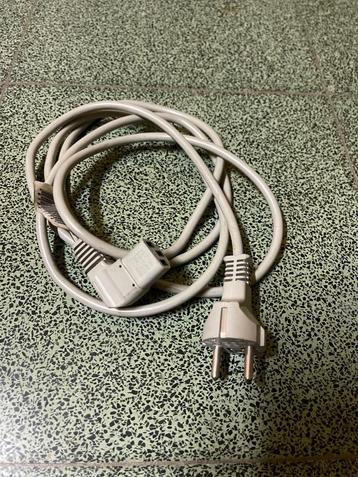 Câble d'alimentation gris connecteur CEE 7/7 Schuko & C13 (2
