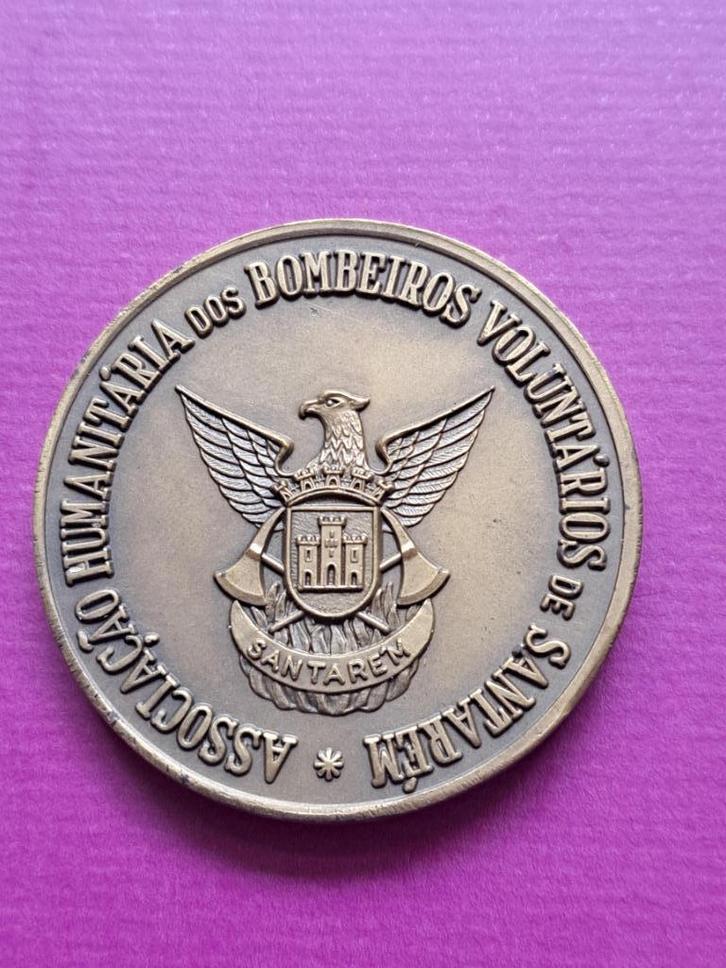 1971 Portugal 100 jaar vrijwillige brandweer Santarem brons, Postzegels en Munten, Penningen en Medailles, Brons, Verzenden