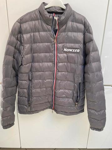 Veste Moncler, taille 3 = taille 40