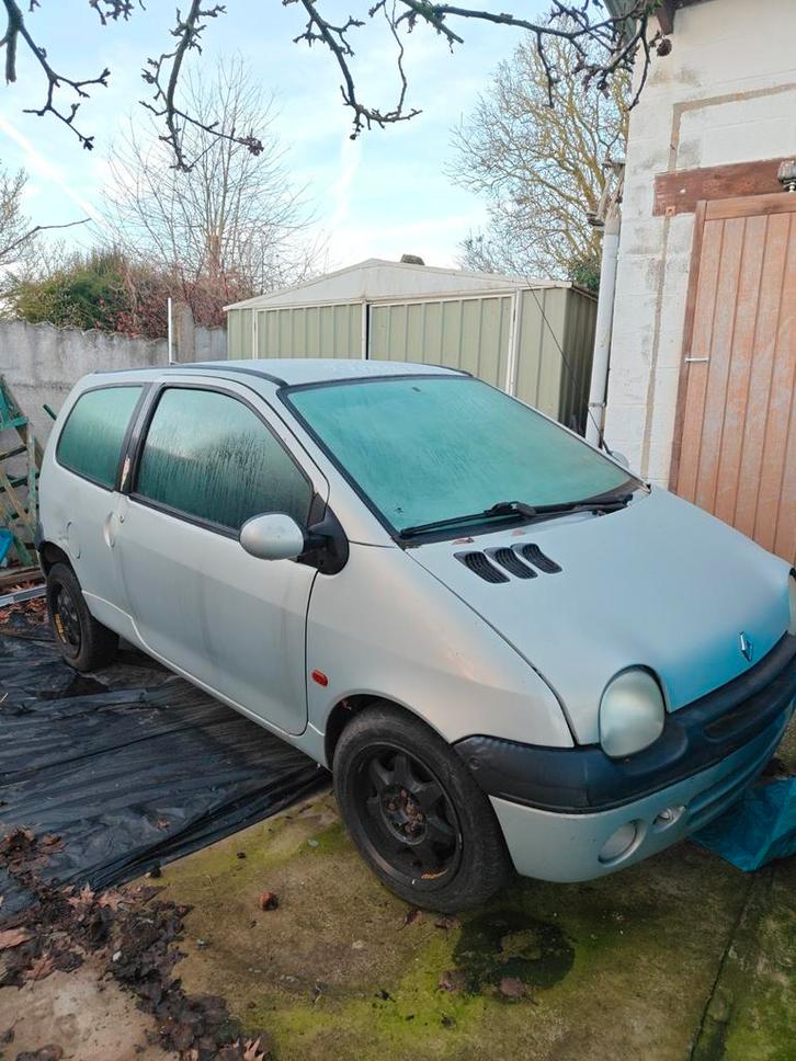 Twingo Tintin 2001 toutes pièces et attache remorque, Autos, Renault, Particulier, Twingo, Enlèvement