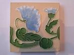 Tegel Hasselts Keramiek: blauwe bloem. Art Nouveau, Ophalen of Verzenden