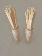 Petite piques pour apéritif, Enlèvement