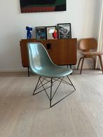 Vintage Eames stoel – Seafoam – H. Miller – fibreglass, Huis en Inrichting, Stoelen, Ophalen of Verzenden, Twee