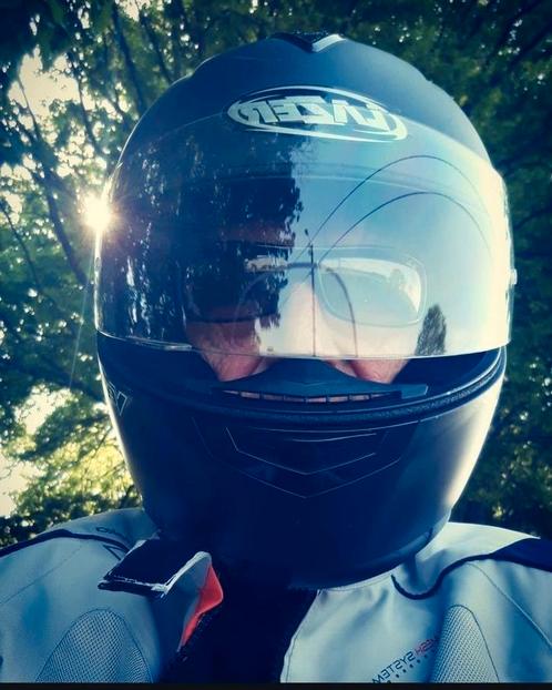 Lazer motor scooter helm integraal mat donkergrijs+vizier, Motoren, Kleding | Motorhelmen, Heren, Integraalhelm, L, Lazer, Tweedehands