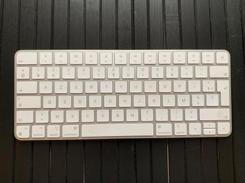 Magic Keyboard Apple, Enlèvement ou Envoi, Azerty, Comme neuf, Apple