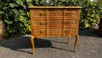 Vol houten dressoir met drie lades, 3 ou 4 tiroirs, Hout gravure, Enlèvement, Utilisé