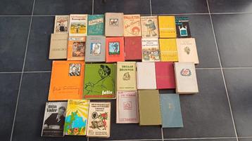 Lot (oude) boeken voor Opkoper / Rommelmarkt beschikbaar voor biedingen