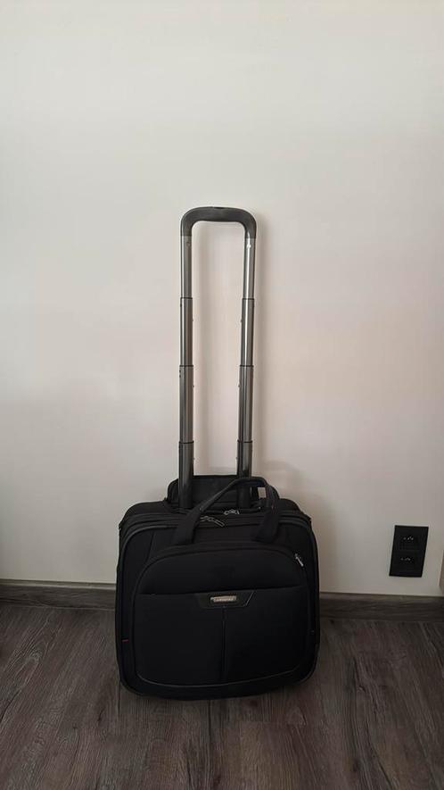🎒 Samsonite laptoptas op wieltjes - super praktisch! 🧳✨, Computers en Software, Laptoptassen, Zo goed als nieuw, Ophalen