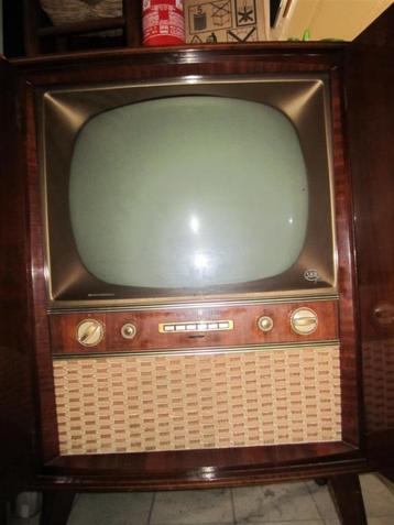 vieux téléviseur noir et blanc, Enlèvement