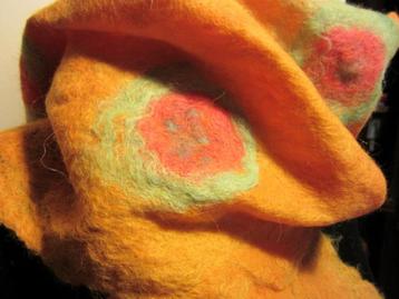 Handgevilte alpaca wol sjaal felted scarf Poppies beschikbaar voor biedingen