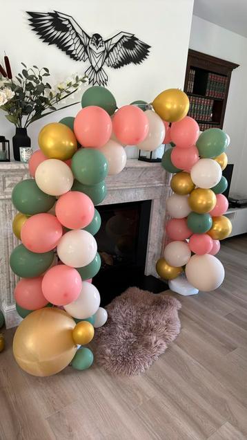 Lot opgeblazen ballonnen groen - roze - goud - crème 
