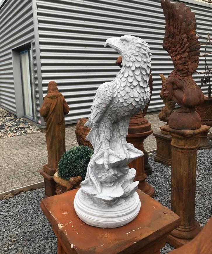 Sculpture détaillée d'un aigle, Jardin & Terrasse, Statues de jardin, Animal, Pierre, Enlèvement ou Envoi
