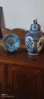 Mooie vaas en bord Delfts blauw, Antiquités & Art, Enlèvement