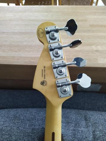 FENDER MUSTANG BAS