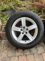 Audi jantes et pneus 235 65 17, Autos : Pièces & Accessoires, Enlèvement, Pneus hiver, Pneu(s)