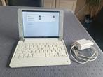 Kleine tablet met draadloos en via Bluetooth verbonden toets, Ophalen, Gebruikt