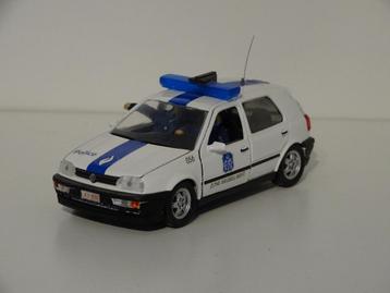 1/43 VW Golf Police Politie Molembeek & figurines schabak