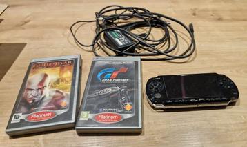 PSP 3004 noire avec 3 jeux beschikbaar voor biedingen