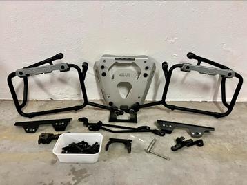 Givi kofferdragers en bagagerek voor BMW F900XR beschikbaar voor biedingen