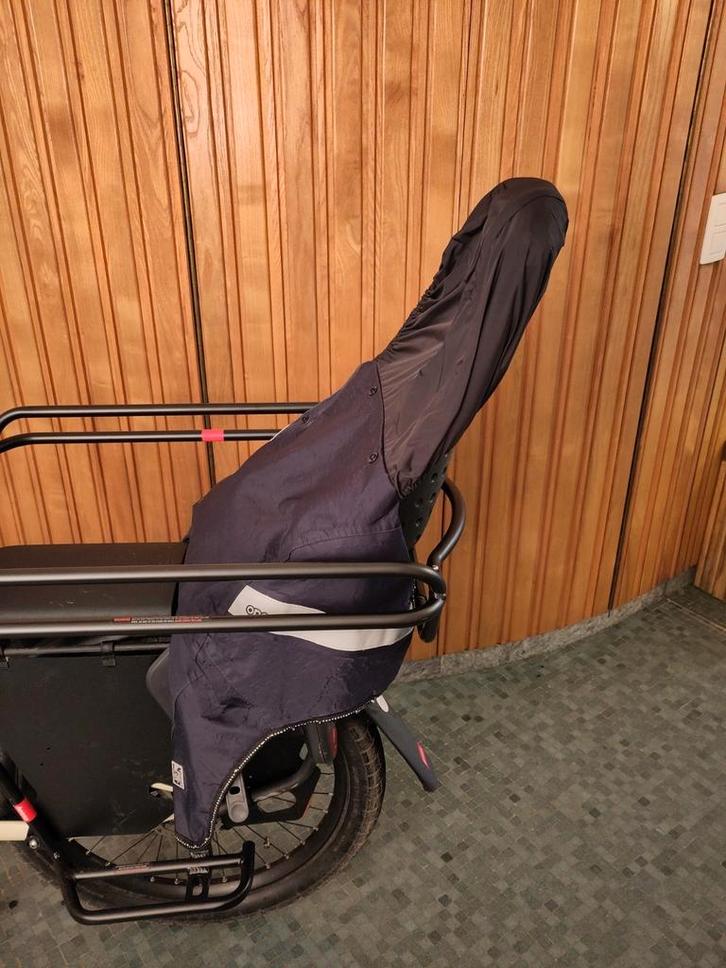 Couverture Tucano Oposum pour siège enfant vélo très chaude, Fietsen en Brommers, Fietsaccessoires | Fietskleding, Zo goed als nieuw