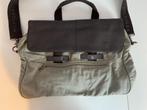Tommy Hilfiger Tas, Ophalen
