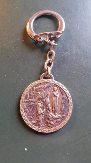 Porte-clés - Notre Dame de Lourdes beschikbaar voor biedingen