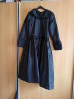 Robe noire taille 40, Hobby & Loisirs créatifs, Utilisé, Enlèvement ou Envoi, Costume ou Robe