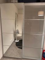 GRATUIT — Armoire IKEA PAX (très utilisée), Maison & Meubles, 25 à 50 cm, Avec tablette(s), Enlèvement, Utilisé