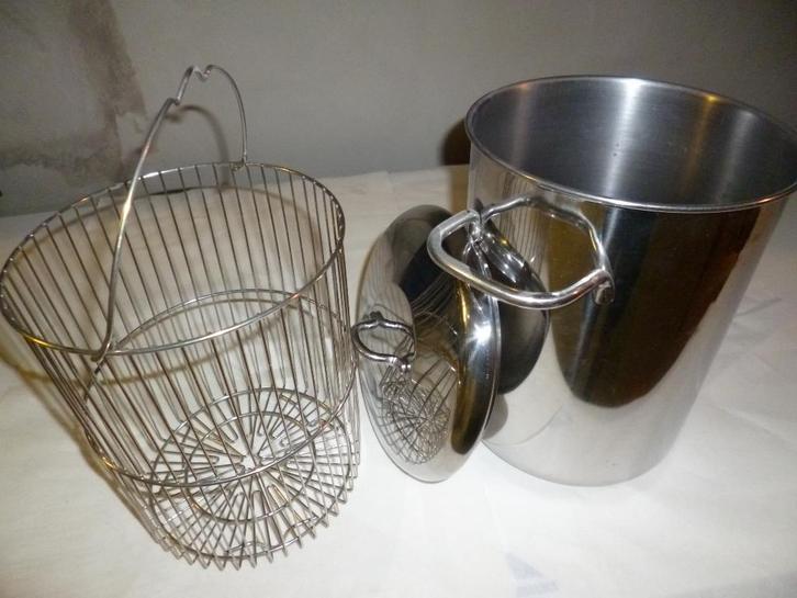 Inox kookpot met kookmand, Huis en Inrichting, Keuken | Potten en Pannen, Nieuw, Inox, Keramische plaat, Ophalen