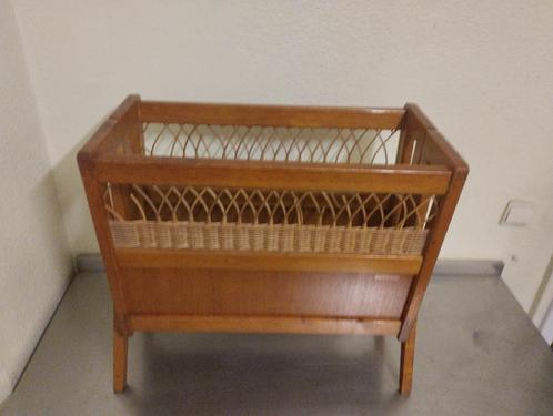HECTOR speelgoedkist van hout en rotan of deur, Huis en Inrichting, Woonaccessoires | Kisten, Ophalen