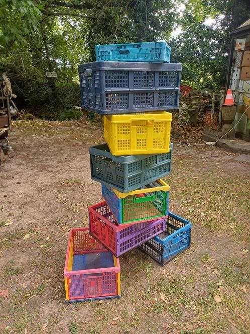 8 toeplooibare stapelkisten in PVC, Antiek en Kunst, Curiosa en Brocante, Ophalen