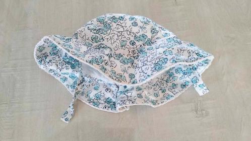Zonnehoed LC Waikiki maat 74 - 80, Kinderen en Baby's, Kinderkleding | Petten en Hoeden, Zo goed als nieuw, Meisje, 104 of kleiner