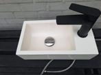 Kleine wc lavabo met toebehoren, Doe-het-zelf en Bouw, Ophalen of Verzenden, Gebruikt, Chroom, Kraan