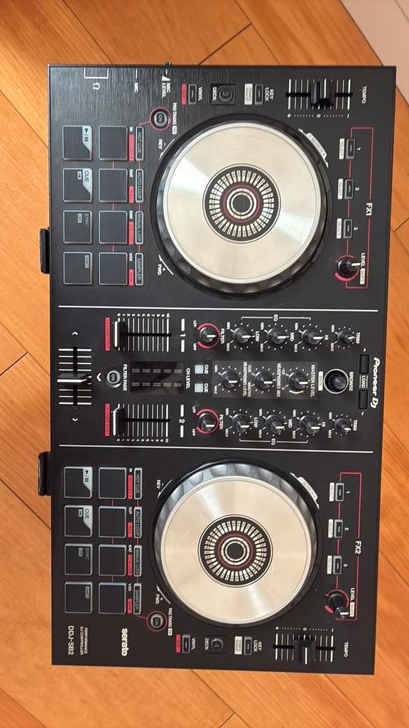Pioneer DDJ-SB2 DJ Controller + Laptop/Controller Stand, Musique & Instruments, DJ sets & Platines, Comme neuf, Pioneer, Enlèvement