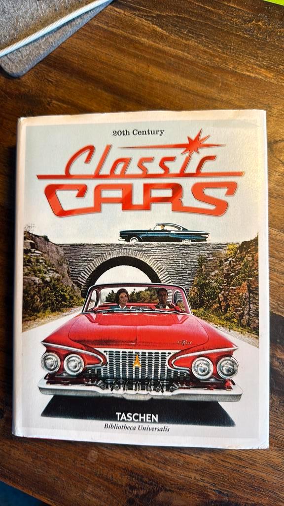 Voitures classiques du 20e siècle 100 ans de publicités, Livres, Autos | Livres, Enlèvement ou Envoi