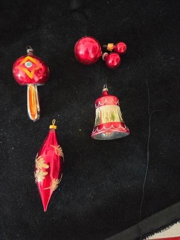 6 iyde kerstballen beschikbaar voor biedingen