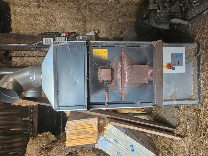 Industriële houtkachel 6500, Doe-het-zelf en Bouw, Overige Doe-Het-Zelf en Bouw, Gebruikt, Ophalen