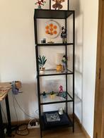 Etagere noire, Enlèvement, Comme neuf