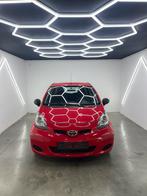 Toyota Aygo| 64.960KM| 2012 | GEKEURD + GARANTIE, Auto's, Voorwielaandrijving, Euro 5, Stof, 50 kW