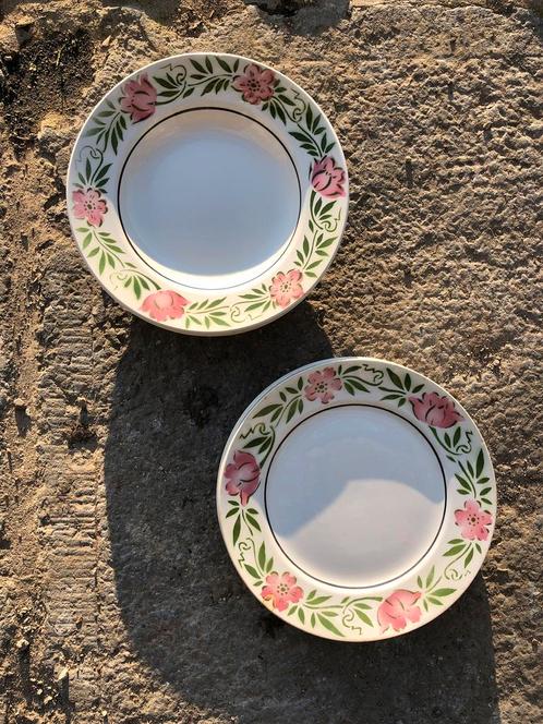 8 antieke borden Moulin des Loups (decor “Yvette”), Antiek en Kunst, Antiek | Servies los, Ophalen of Verzenden