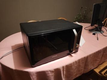 Samsung combi microgolfoven, Elektronische apparatuur, Microgolfovens, Ophalen, Zo goed als nieuw, Microgolfoven