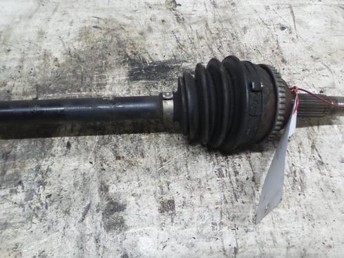 Aandrijfas rechts-voor van een Toyota Yaris, Auto-onderdelen, Remmen en Aandrijving, Toyota, Gebruikt, 3 maanden garantie, Ophalen of Verzenden